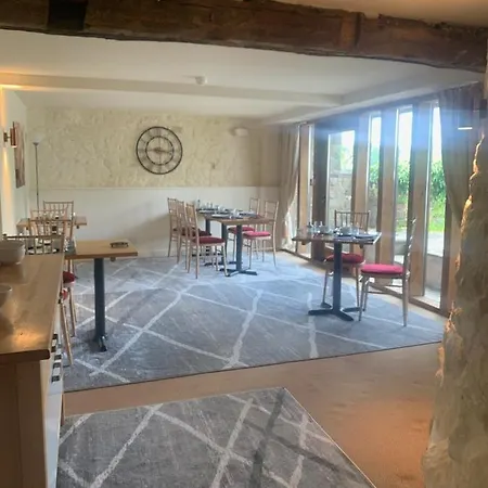 ベッド・アンド・ブレックファスト Fiddleback Farm 3*